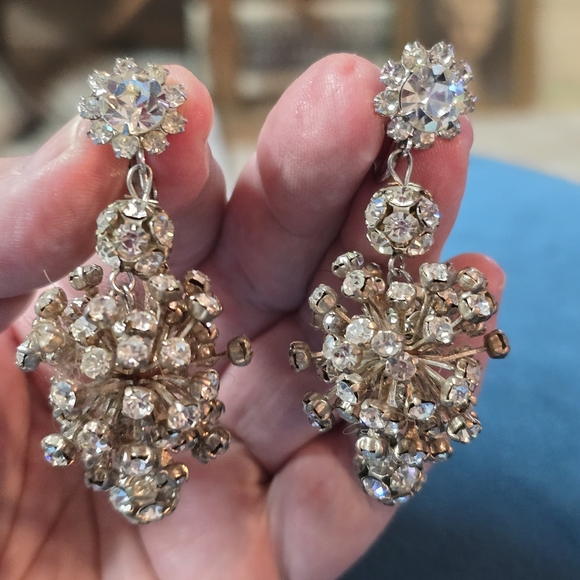 Elegant Crystal Drop Earrings Clip Ons 2.5" - Picture 8 of 12